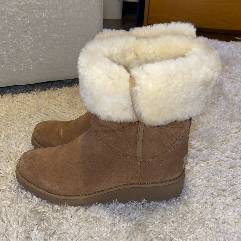 Ugg Amie Boot Chestnut - Size 7.5